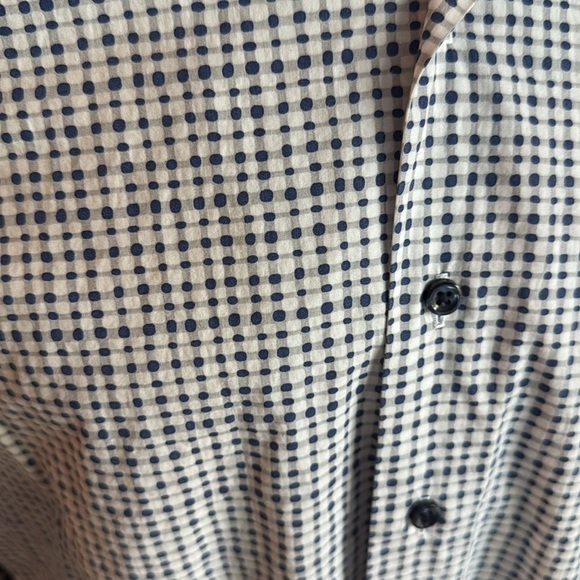 Neiman Marcus white w/ blue/gray abstract check cotton button front shirt. Large - Picture 3 of 6
